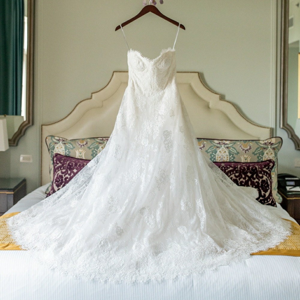 Monique Lhullier wedding dress
